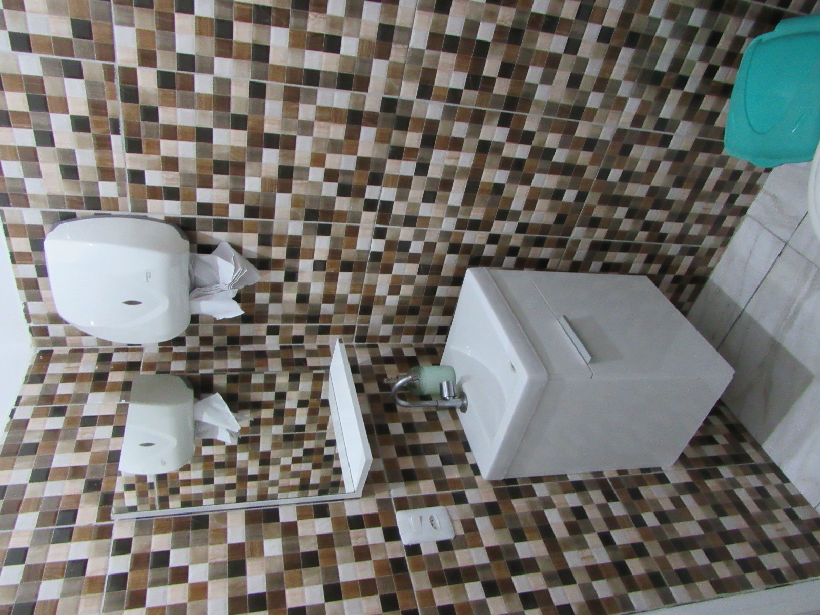 WhatsApp Image 2024-10-21 at 10.49.29 (9).jpeg